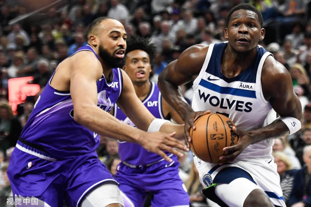 何带领球队 何带领球队