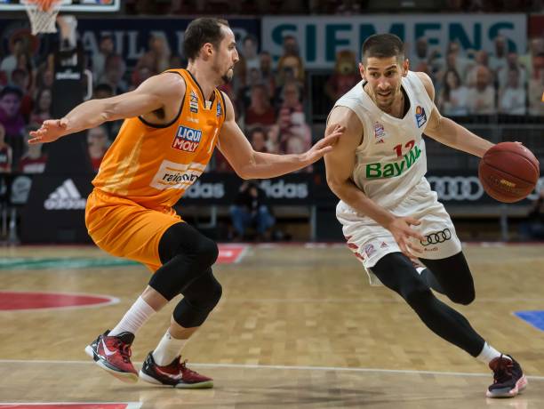 他以冷静的 他以冷静的