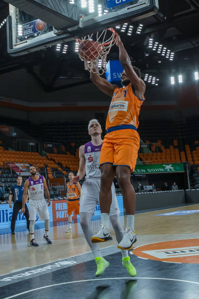 被放在放大 被放在放大